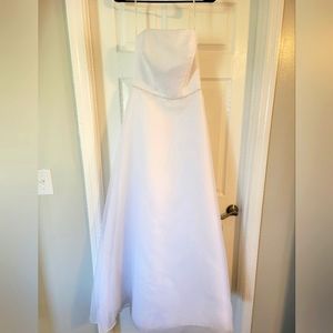 Wedding dress white size 6